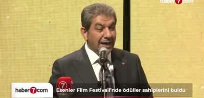 &ldquo;Aile&rdquo; temalı 5. Esenler Film Festivali&rsquo;nde &ouml;d&uuml;ller sahiplerini buldu