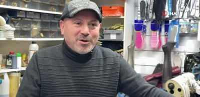 Babasını d&ouml;vmek i&ccedil;in başladığı boks sporunda madalyalar kazandı