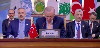 Başkan Erdoğan'dan Azerbaycan'ın D-8 üyeliğine ilişkin değerlendirme!