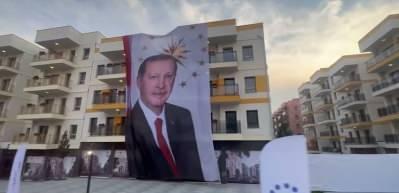 Bakan Murat Kurum Hatay'ın değişen &ccedil;ehresini her karesini gazetecilere tek tek anlattı