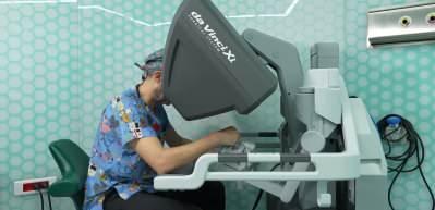 &Ccedil;ocuk &uuml;rolojisinde robotik cerrahi devrimi: Daha az risk, daha hızlı iyileşme