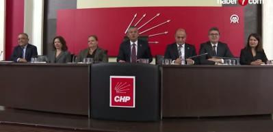 &Ouml;zg&uuml;r &Ouml;zel bu kez İngiliz'e şikayet etti