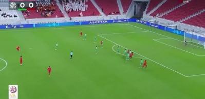 Oussama Tannane'den fizik kurallarını askıya alan inanılmaz gol!