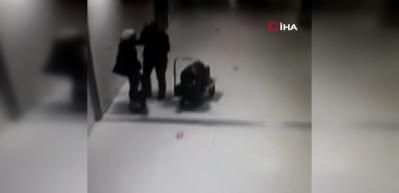 Hastanede dehşet anları! Önce çalışma arkadaşını sonra kendini vurdu