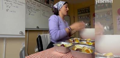 Öğrencilerine hazırladığı meyvelere Ayet-el Kürsi okuyan öğretmenin o anları büyük beğeni aldı