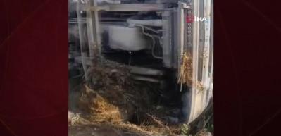 Bursa'da beton mikseri yan yattı!