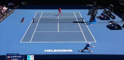 Djokovic sakatlık nedeniyle Zverev&rsquo;e &ccedil;ekildi, alman raket finale y&uuml;kseldi