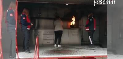 Herkesin bilmesi gereken önemli bir müdahale yöntemi: Alev alan tencere nasıl söndürülür?