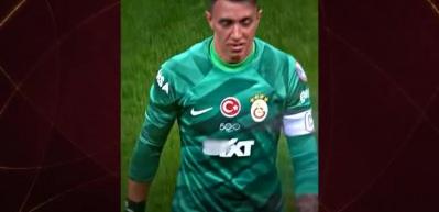 Muslera rekor i&ccedil;in sahaya &ccedil;ıkıyor! 