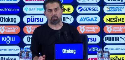  İlhan Palut, Fenerbah&ccedil;e ma&ccedil;ının ardından hakem kararlarına ve takımının performansına değindi