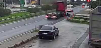 Menemen'de feci kaza: 14 yaşındaki çocuk hayatını kaybetti