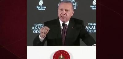 Başkan Erdoğan: Sizin cinsinizi de cibilliyetinizi de &ccedil;ok iyi biliyorum