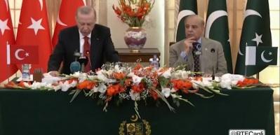 Başkan Erdoğan Pakistan'da &ouml;nemli a&ccedil;ıklamalarda bulundu
