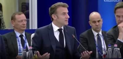Macron, Trump'ın Putin ile g&ouml;r&uuml;şmesinin ardından Zelenskiy'nin tek m&uuml;zakereci olduğunu s&ouml;yledi