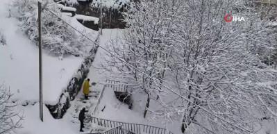 Bitlis&rsquo;te kar kalınlığı 1 metreyi aştı!