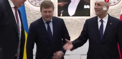 Ukrayna Ekonomi Bakanı Sviridenko, Bayraktar'ı &ouml;ve &ouml;ve bitiremedi!