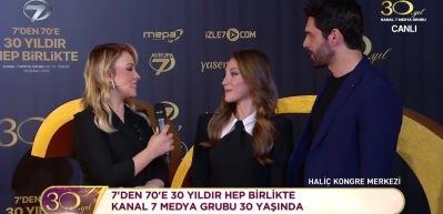 "Bir Yemin Ettim" dizisinin yıldızları Merve Kansu ve Melih Özkaya'dan çok özel 30. yıl açıklamaları!