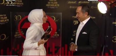 Dr. Feridun Kunak:  Kanal 7'de bizi kapı a&ccedil;tı. Ben de ilmimin zekatını vermeye &ccedil;alışıyorum