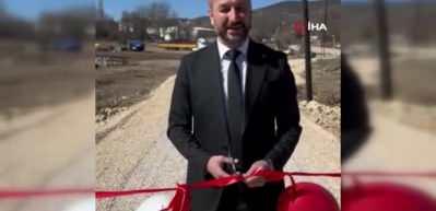 Ak Partili Belediye Başkanı'ndan tek kişilik a&ccedil;ılış