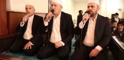  Enderun usul&uuml; teravih namaz! Haliliye Belediyesi geleneği devam ettirdi