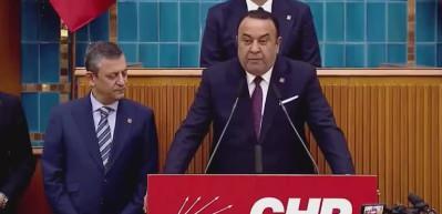 İYİ Parti'den istifa eden Adnan Beker CHP'ye katıldı