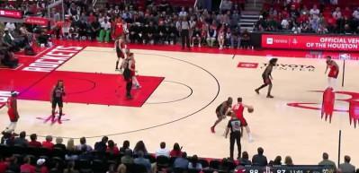 Alperen Şeng&uuml;n&rsquo;&uuml;n "double-double" performansı Houston Rockets&rsquo;a galibiyet getirdi