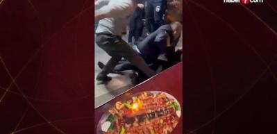 Kilis’te yüksek sesle müzik çalan işletmeyi uyaran polislere saldırı