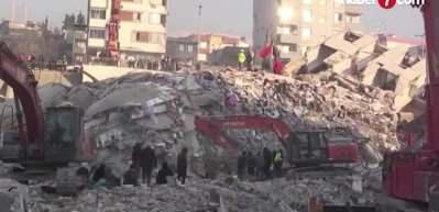 Ebrar Sitesi F Blok'taki yıkımda sorumlular "asli kusurlu" bulundu