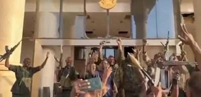 Sudan Ordusu, Cumhurbaşkanlığı Sarayı’nda kontrolü ele geçirdi
