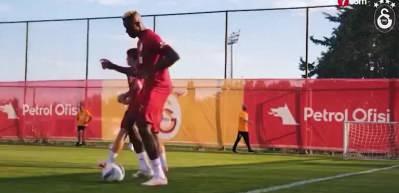 Dev derbiye saaatler kaldı! Futbolseverlerin g&ouml;z&uuml; Beşiktaş - Galatasaray ma&ccedil;ında