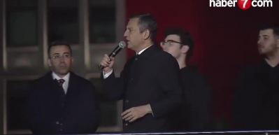 İmamoğlu bahanesiyle skandal üstüne skandal: Özgür Özel'den eşcinsellere destek, namaz kılanlara kin