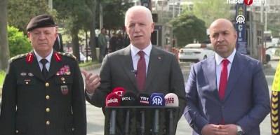 Vali G&uuml;l'den yasal olmayan etkinliklere katılmama &ccedil;ağrısı