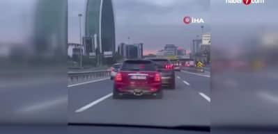 Trafik magandası hem kendisini hem de diğer sürücüleri tehlikeye attı