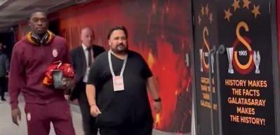 Kiralık olarak gitmişti: Derrick Köhn geri dönüyor