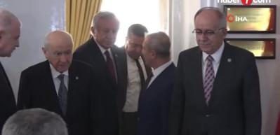 MHP lideri Bah&ccedil;eli "PKK kongreyi toplayıp &ouml;rg&uuml;t&uuml; feshetmeli" &ccedil;ağrısında bulundu