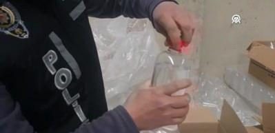 Kocaeli'de 12 ton etil alkol ele ge&ccedil;irildi