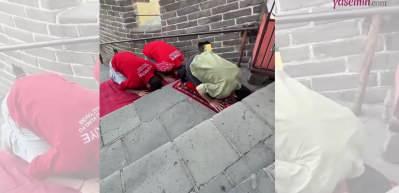 Milli sporcu Necmettin Erbakan Akyüz Çin Seddi'nde namaz kıldı