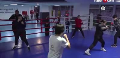 Babası istedi diye boksa başladı: T&uuml;rkiye'de rakibi yok!