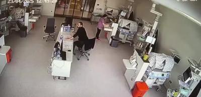 Size minnettarız! Depremde bebeklerin yanından bir an olsun ayrılmadılar!