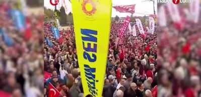 CHP'nin Konya mitingine ilgi olmadı, Özgür Özel hıncını partililerden çıkardı