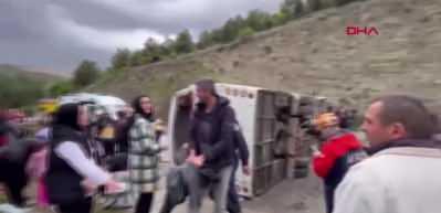 Isparta'da yolcu midibüsü devrildi: 16 yaralı 