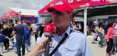 Yavru vatan mesajını verdi: Allah'a ş&uuml;k&uuml;r T&uuml;rkiye'miz var. Biz de d&uuml;nyayı tanımıyoruz