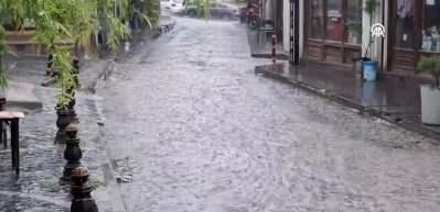 Meteoroloji'den sağanak yağış uyarısı