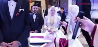 Nikahta ilginç anlar: Gelin 'evet' demeden önce babasına sorunca damat da annesine sordu