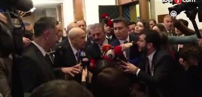 MHP lideri Devlet Bah&ccedil;eli'nin &Ouml;zg&uuml;r &Ouml;zel'e yapılan saldırıya ilişkin a&ccedil;ıklaması!