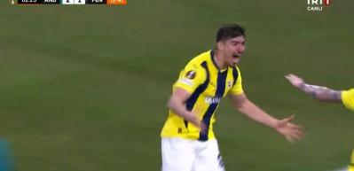 Fenerbah&ccedil;e rekor bonservisle satacak