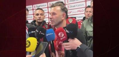 Okan Buruk'tan Osimhen a&ccedil;ıklaması: Kalmasını istiyoruz