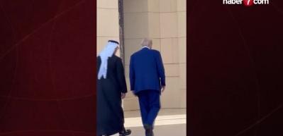 Donald Trump, Birleşik Arap Emirlikleri'ndeki Şeyh Zayed Ulu Camii'ni ziyaret etti