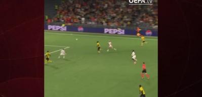Galatasaray şampiyonluk kutlamalarına Kerem Akt&uuml;rkoğlu ve Batshuayi'yi de davet etti
