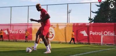 Galatasaray'da Osimhen seferi: 15 milyon Euro teklif yapıldı, Suudi ilgisi güçlü